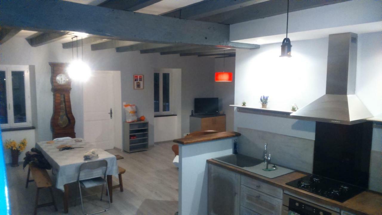 Maison A La Campagne Au Coeur Du Cantal Dept 15 Marmanhac Ngoại thất bức ảnh